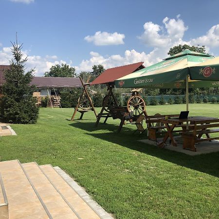 Gyongyvirag Panzio Bed & Breakfast Turia Dış mekan fotoğraf