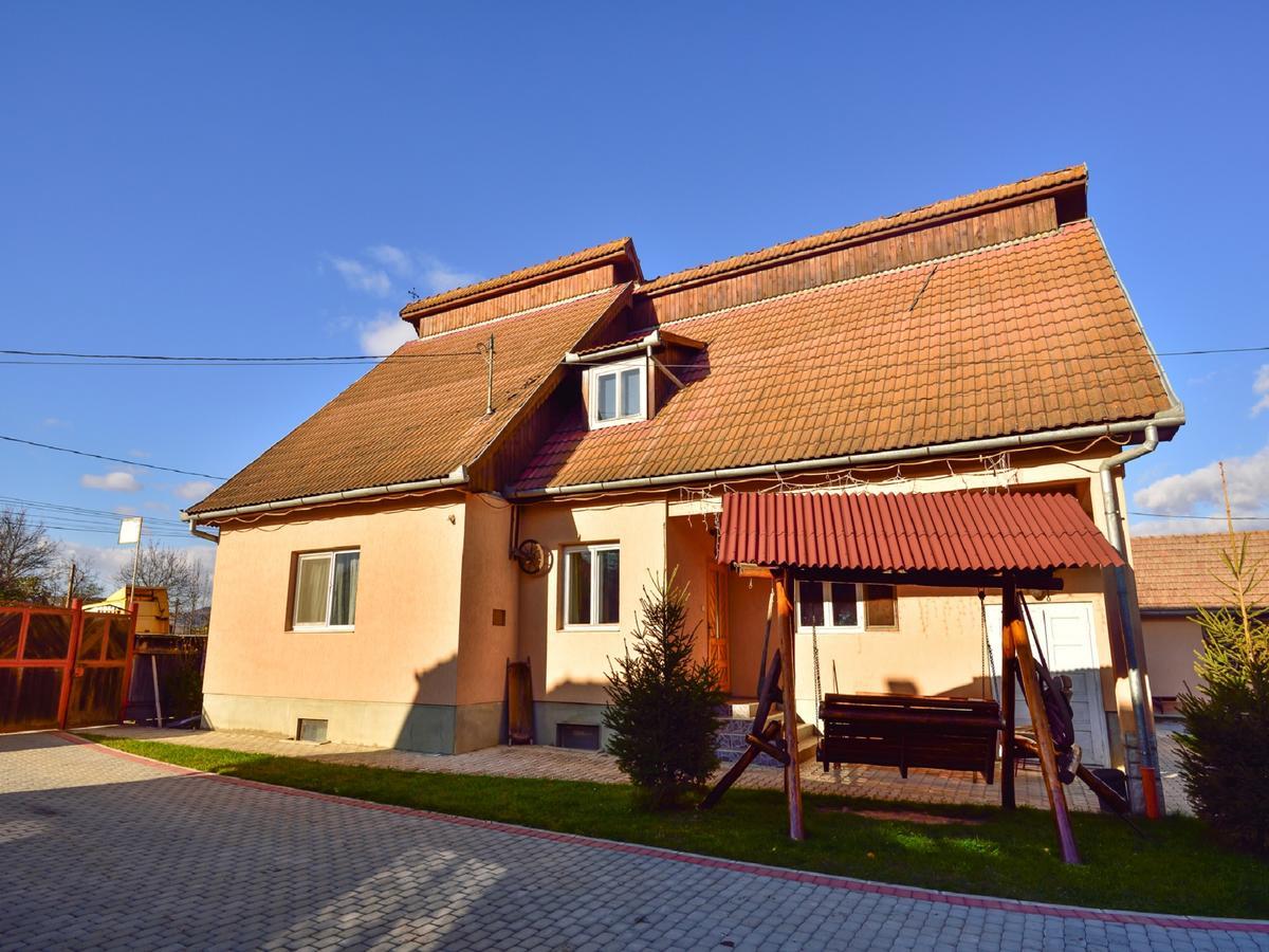 Gyongyvirag Panzio Bed & Breakfast Turia Dış mekan fotoğraf